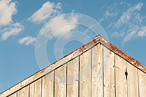 Barn peak