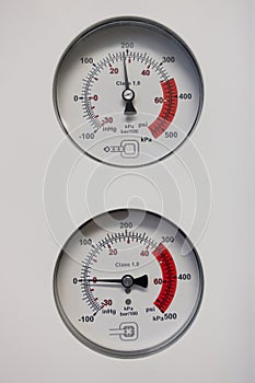barometers indicate the pressure