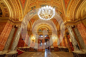 Guided tour at Budapest opera photo