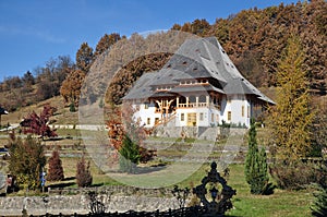 Barsana monastery house