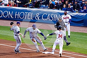 Baseball - Bang Bang Play at First Base!!