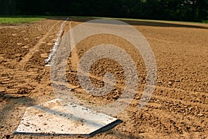 Baseball plate