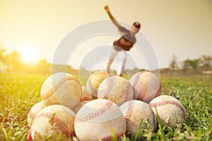 Baseball players to practice pitching outside