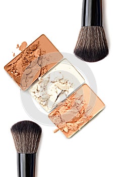 Basic make-up products. Foundation and powder.