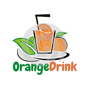 Ilustraciones gráficos vectoriales de naranja jugo en vaso presente bebiendo paja hojas verdes 