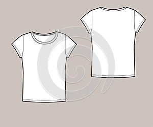 Basic T-shirt with short sleeves and round neck.