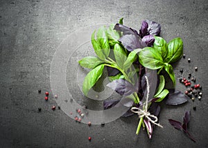 Basil leaves, garlic and pepper