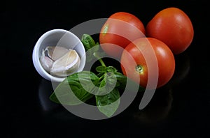 Basil, tomato, garlic 1