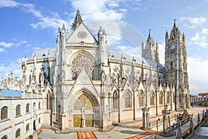 Basilica Del Voto Nacional Panorama Quito