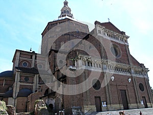 Basilica in Pavia photo