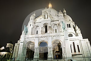 Basilica Sacre Coeur at night