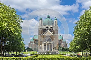 Basilica of the Sacred Heart and Parc Elisabeth Br