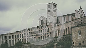 The basilica of San Francesco is located in Assisi, it is the place that since 1230 preserves and guards the mortal remains of the