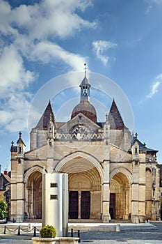Basilique Notre-Dame de Beaune, France