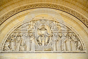 Basilique Sainte ThÃ©rÃ¨se Ã  Lisieux