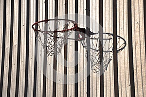 Basketball rim