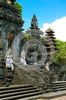 Bat temple Goa Lawah, Bali