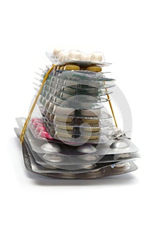 Batch of pills packages