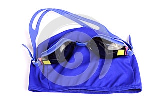 Bathing cap and swimming glasses