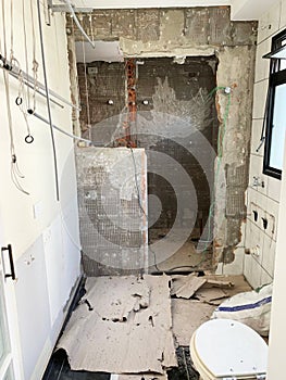 Bathroom demolition and renovation - remove bathroom tiles