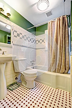 Bathroom inteiror with tile wall trim