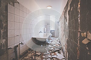 Bathroom renovation - removing tiles in old apartment bathroom
