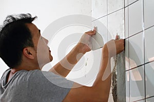 Bathroom tiles renovation