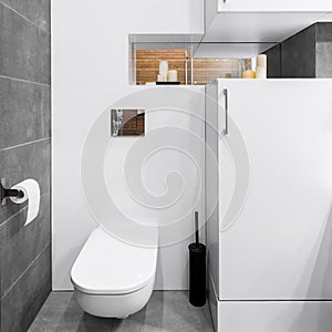 Bathroom in white and grey