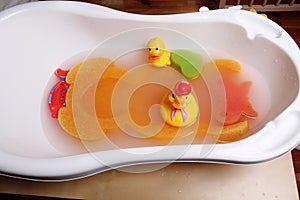 Bathtub with ducks for babies