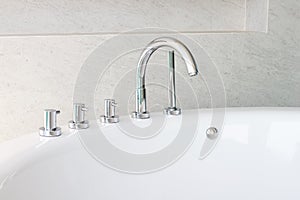 Bathtub faucet