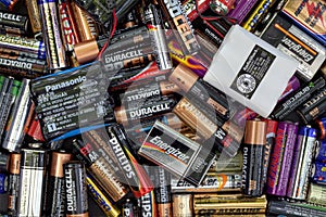 Batteries recycling