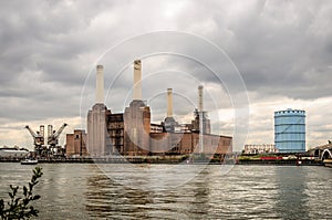 Battersea power station