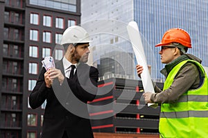 Battle war engineer customer investor  worker wrestle construction photo