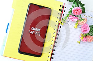 bbc news on smartphone, popular news channel in the world wide