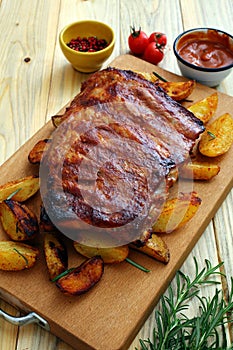 BBQ spare ribs with herbs