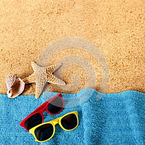 Beach background border sunglasses, towel, starfish and sea