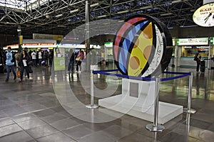 Beach Ball - Romero Britto - TietÃÂª Bus Terminal