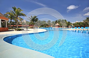 Playa instalación que proporciona servicios de alojamiento centro nadar piscina 