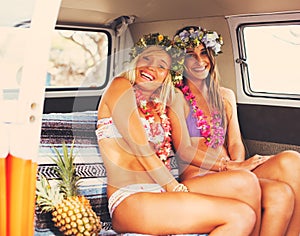 Beach Lifestyle Surfer Girls in Vintage Surf Van