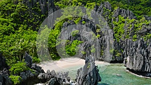 Beach in Matinloc Island. El Nido, Philippines.