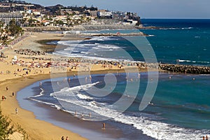 Beaches with tourist in Gran Canaria