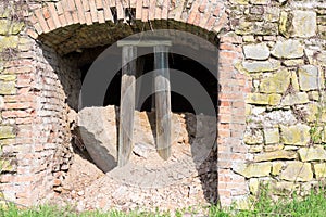 Beams supporting a wall