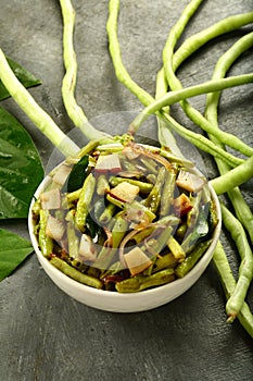 Beans stir fry with coconut- mezhukkupuratii.