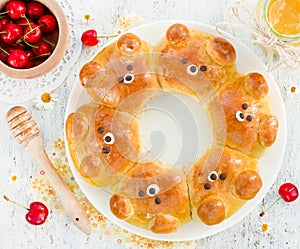 Bear buns - Creative idea for food art for kids