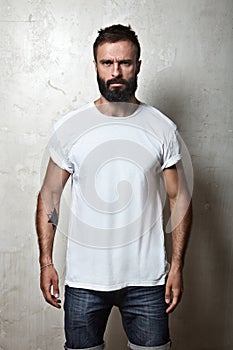 Bearded guy wearing white blank t-shirt