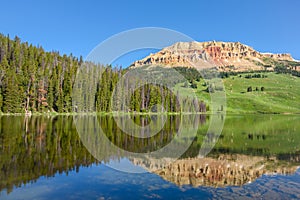 Beartooth Butte mountain and Bear Lake in Yellowstone Park, USA