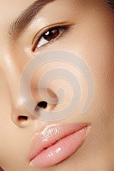 Beautiful asian woman with fresh daily makeup. Vietnamese beauty girl in spa treatment. Close-up with Clean Skin on Face