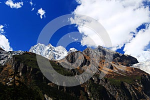 Beautiful autumn scenery in Hailuogou glaciers park