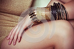 Beautiful bijouterie bangles on hand.