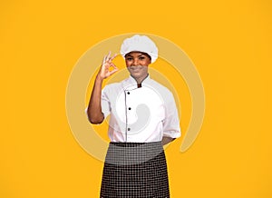 Beautiful Black Chef Woman Wearing Hat Showing Ok Gesture At Camera